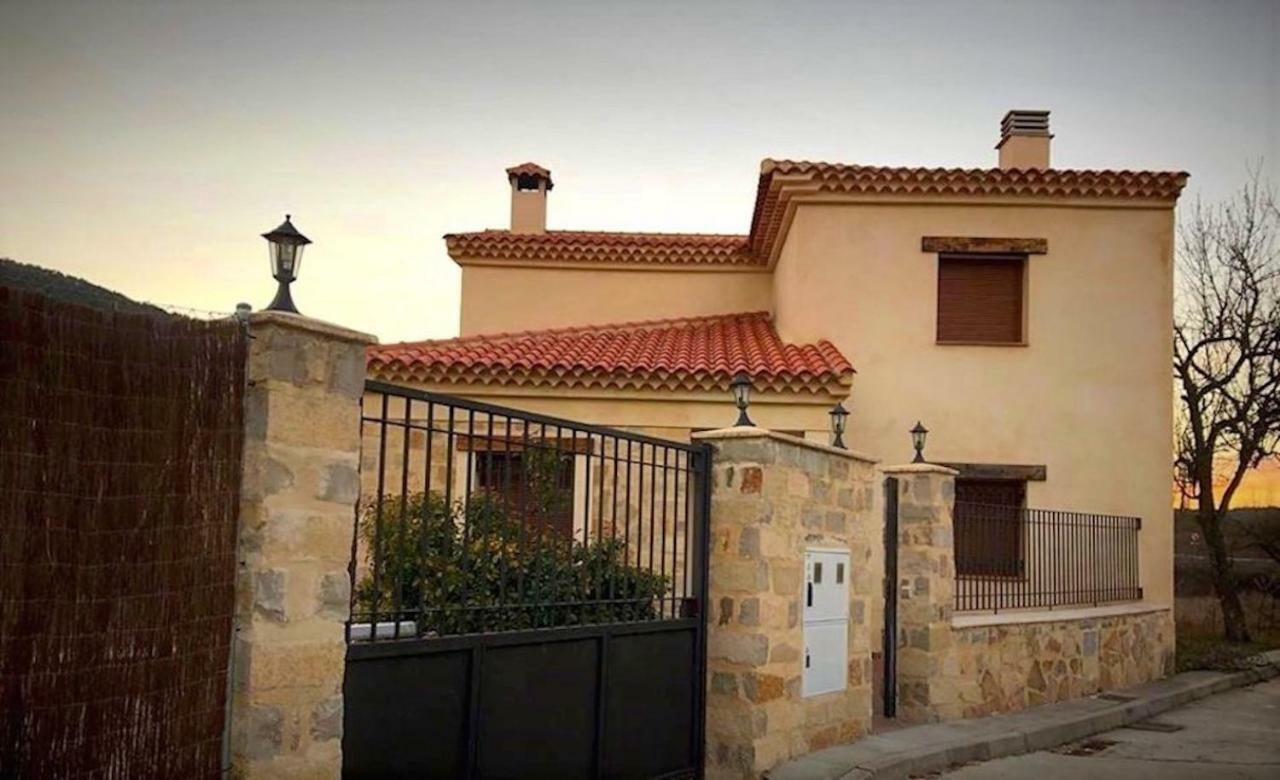 Casa Rural Laguna De Uña Εξωτερικό φωτογραφία